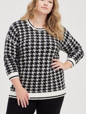 Torrid NWT Black and White Herringbone Crew Neck Pullover Sweater 4X